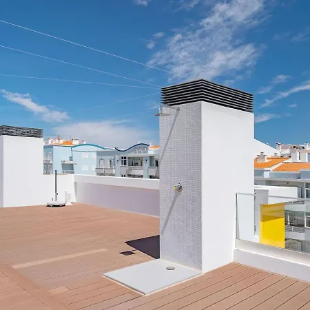 Casa Comer - Modern 3 Bedrooms With Rooftop Pool Apartment Lagos